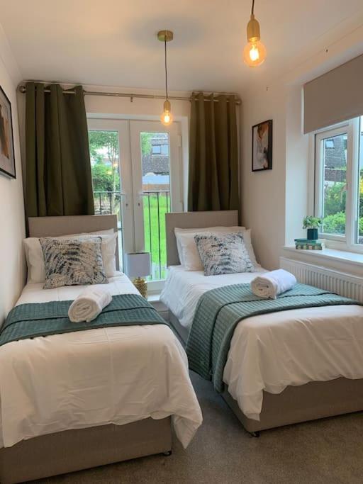 Alto - Lovely 2 Bedroom Serviced By Mint Apartament